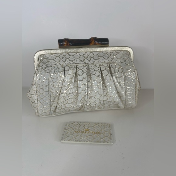 Elaine Turner White Clutch Wristlet
